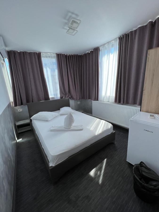 Hotel Miniom Constanta Exterior photo